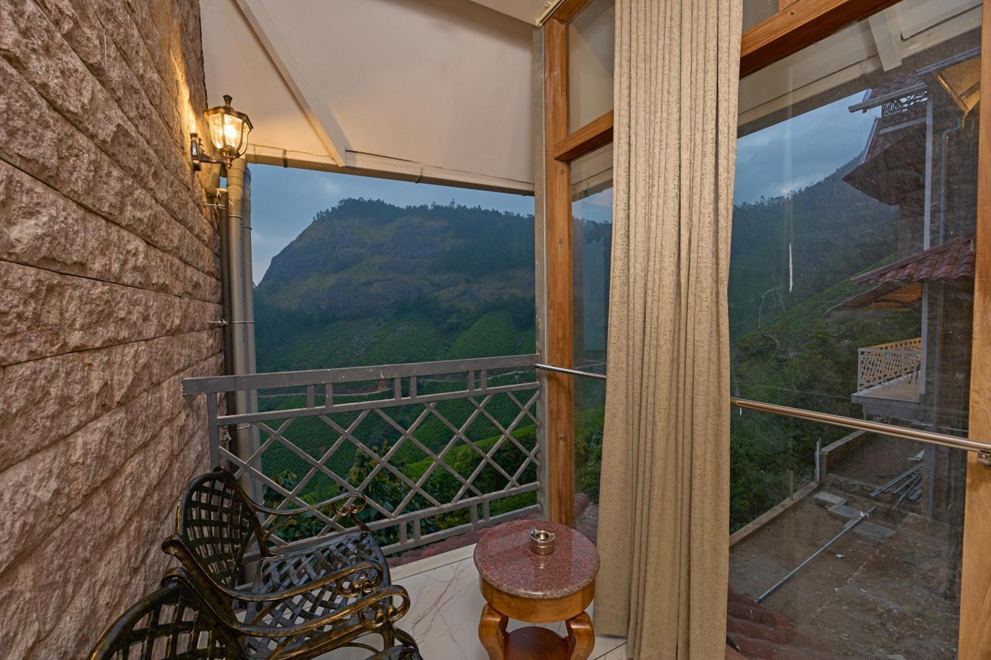 The Planet Munnar Hotel Suryanelli Екстериор снимка