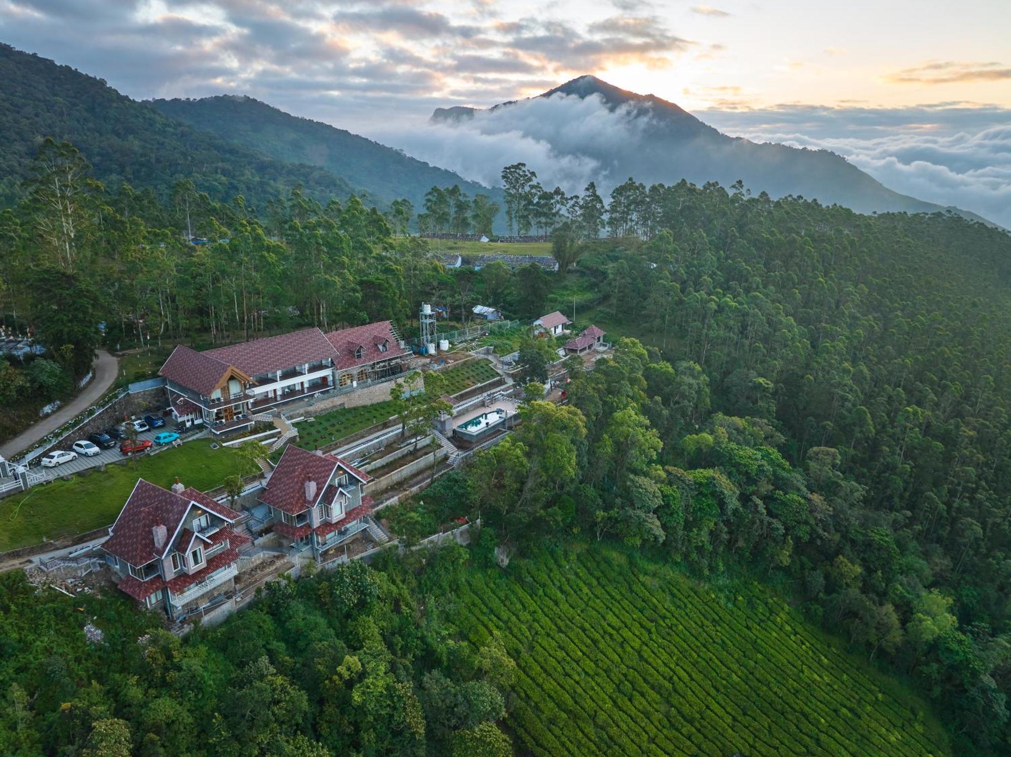 The Planet Munnar Hotel Suryanelli Екстериор снимка