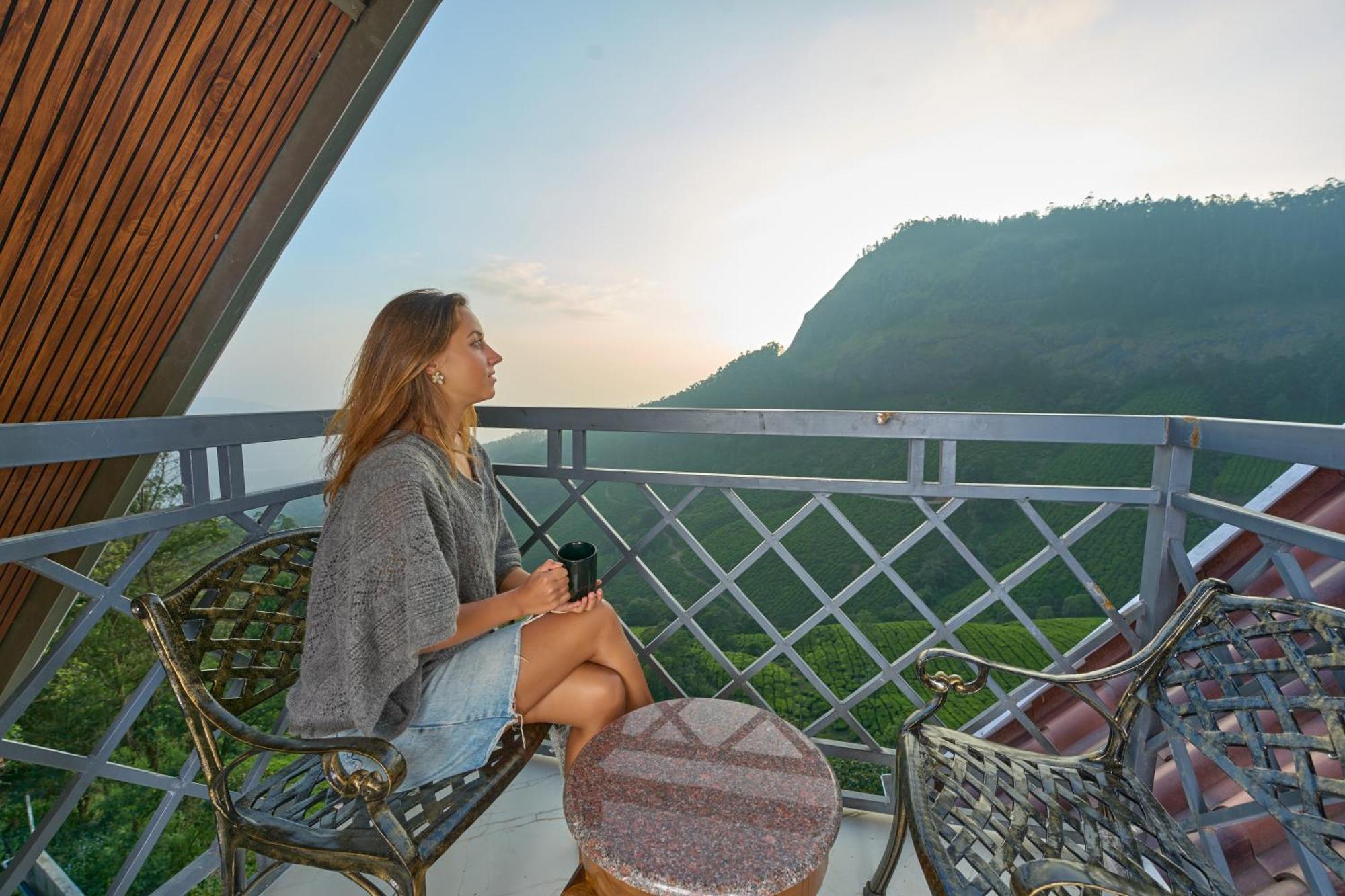 The Planet Munnar Hotel Suryanelli Екстериор снимка