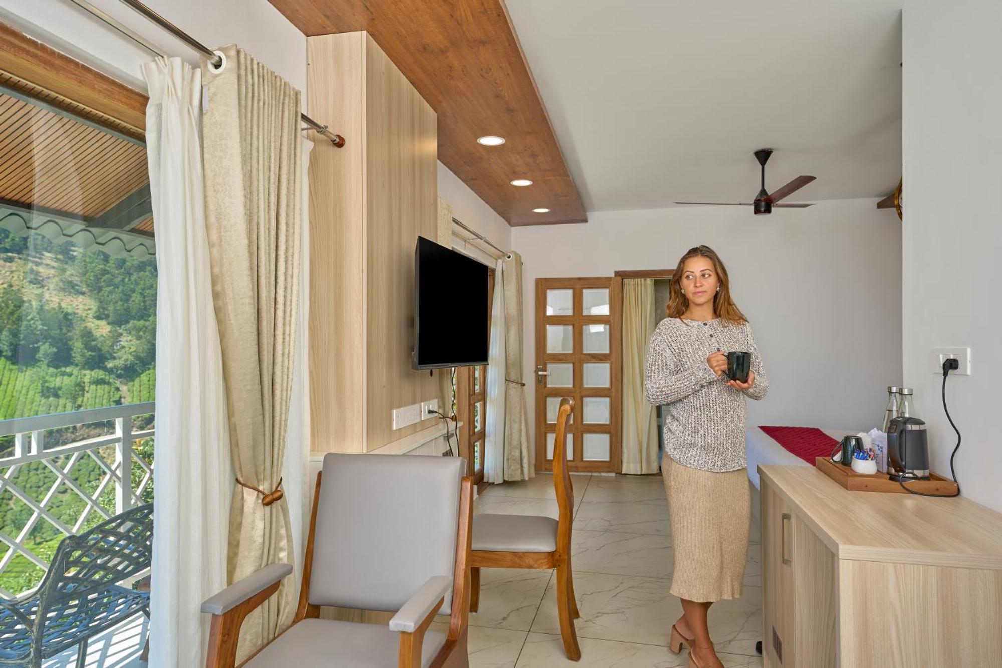 The Planet Munnar Hotel Suryanelli Екстериор снимка